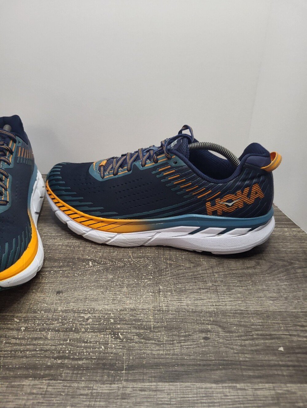 Hoka One M Clifton 5 Shoes Sneakers Mens 11.5 Comfort Walk Running 1093755 BISB - Picture 2 of 10